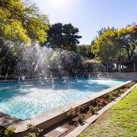 Home2book Stylish & Bright Apt, Cruz Center Apartment *