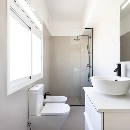 Home2book Stylish & Bright Apt, Cruz Center *