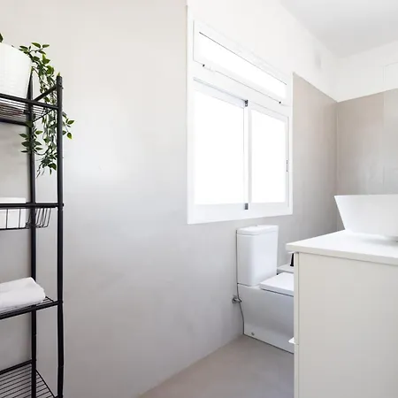 Home2book Stylish & Bright Apt, Cruz Center Apartment *