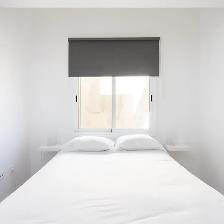 Home2book Stylish & Bright Apt, Cruz Center Apartment *