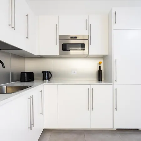 Home2book Stylish & Bright Apt, Cruz Center *